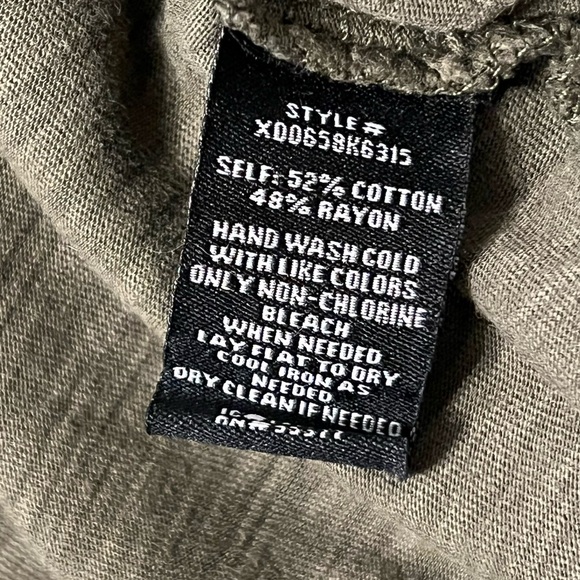 Women's Sanctuary Camo Short Sleeve Tee M Green Brown - Picture 6 of 6